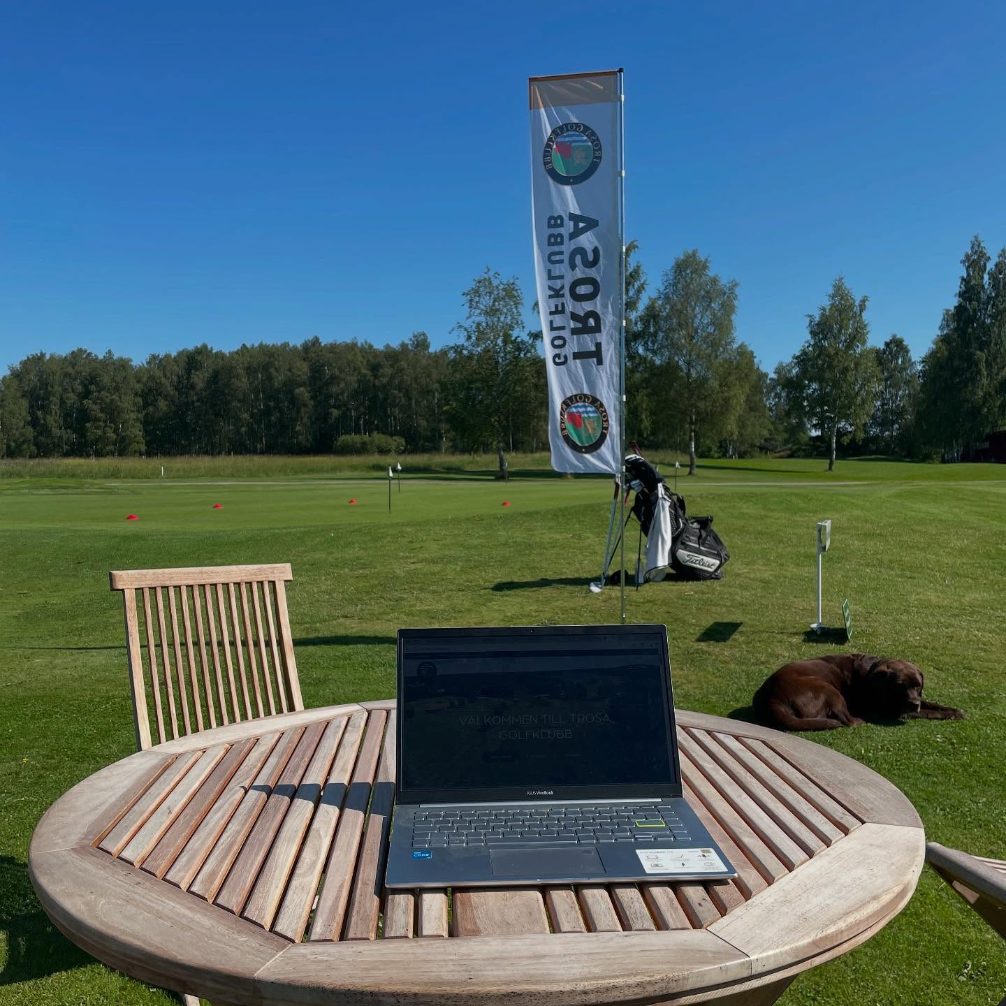 Trevlig utsikt från kontoret idag ⛳️

#trosagolfklubb #trosagk #kastenfalkgolf #visittrosa #golfisörmland