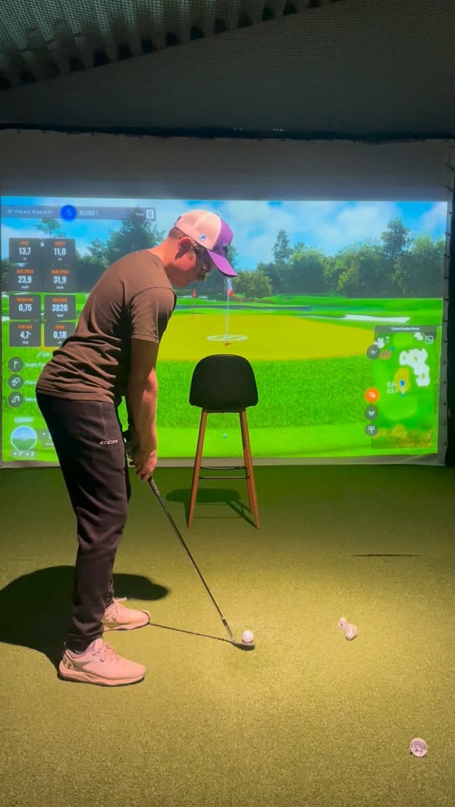 Prepping! ⛳️
I veckan ska @walter_larsson och @einarschedvins göra sina tester för golfgymnasiet med start hösten 2026. Idag har vi gått igenom wedge, järn- och driver så grabbarna känner sig redo och förhoppningvis kniper varsin plats! 🤩

#kastenfalkgolf #niugolf #golfgymnasium